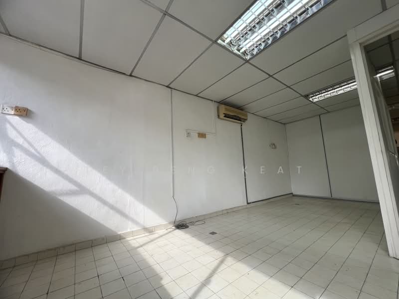 Shop / Office for Rent in Subang Jaya (Selangor) - Tey Beng Keat - Interior - PropertyGuru.com.my