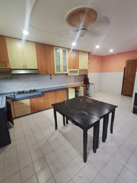 2-storey Terraced House for Rent in Taman Skudai Baru (Skudai) - Janice Yong - Kitchen - PropertyGuru.com.my