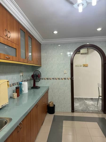 Apartment for Rent at Mas Kipark Damansara - Yanis Cheong - Kitchen - PropertyGuru.com.my