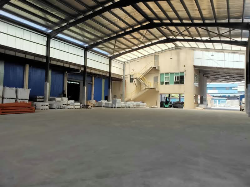 Warehouse for Rent in Seksyen 51a (Petaling Jaya) - Selena Yeo - Interior - PropertyGuru.com.my