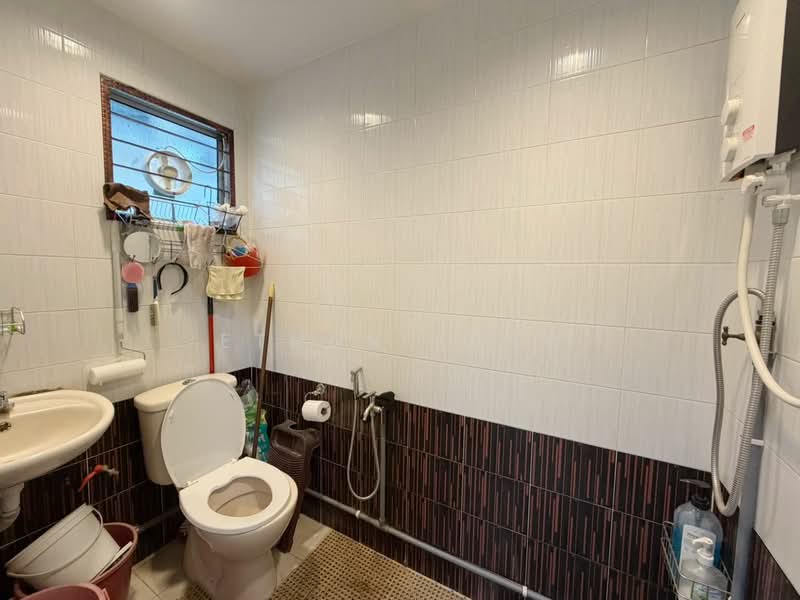 Rumah Teres 2 Tingkat untuk Dijual di Bandar Menjalara (Kuala Lumpur) - Ethan Loke - Bathroom - PropertyGuru.com.my