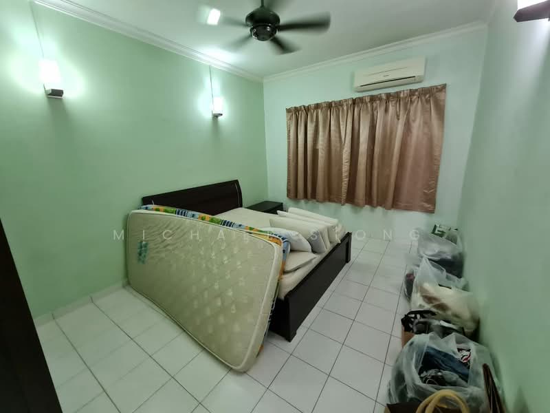 Townhouse for Sale in Batu Caves (Selangor) - Michael Siong - Bedroom - PropertyGuru.com.my