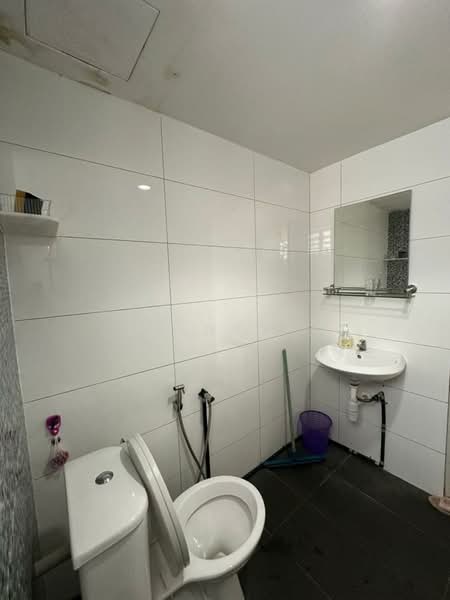 Kondominium untuk Disewa di Sunny Ville Condominium - Xinnee . - Bathroom - PropertyGuru.com.my