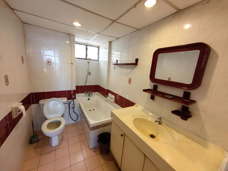 Kondominium untuk Disewa di Sunny Ville Condominium - Xinnee . - Bathroom - PropertyGuru.com.my