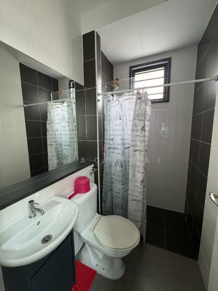 Semi-Detached House for Rent in Telok Panglima Garang (Selangor) - Grace Lai - Bathroom - PropertyGuru.com.my