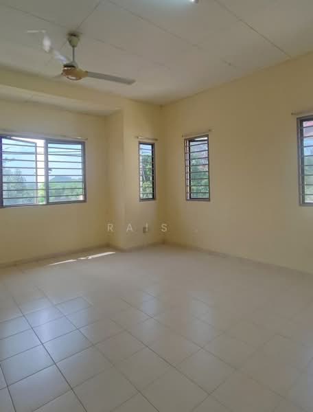 2-storey Terraced House for Sale in Sungai Buloh (Selangor) - RAIS . - Interior - PropertyGuru.com.my