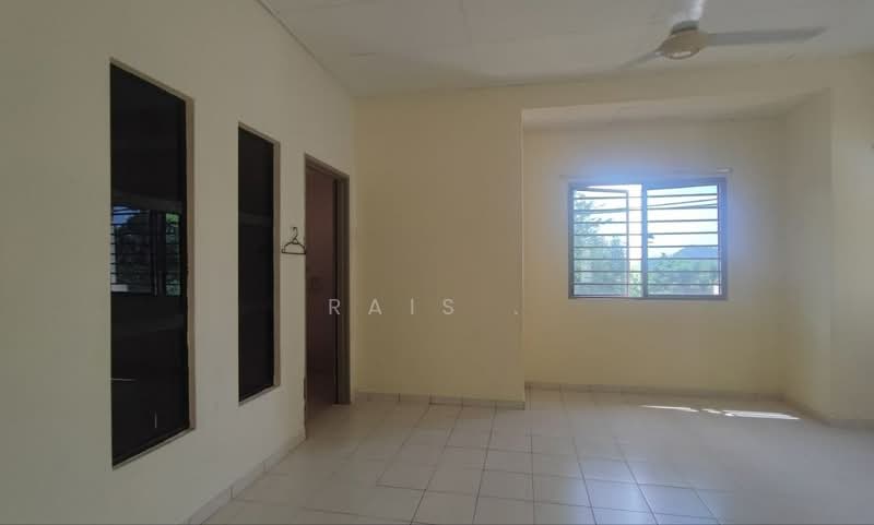 2-storey Terraced House for Sale in Sungai Buloh (Selangor) - RAIS . - Interior - PropertyGuru.com.my