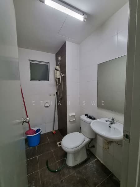 Kondominium untuk Dijual di Casa Residenza - Ethan Swe - Bathroom - PropertyGuru.com.my