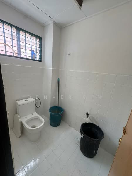 2-storey Terraced House for Sale in Pjs 5 (Petaling Jaya) - Denver Sin - Bathroom - PropertyGuru.com.my