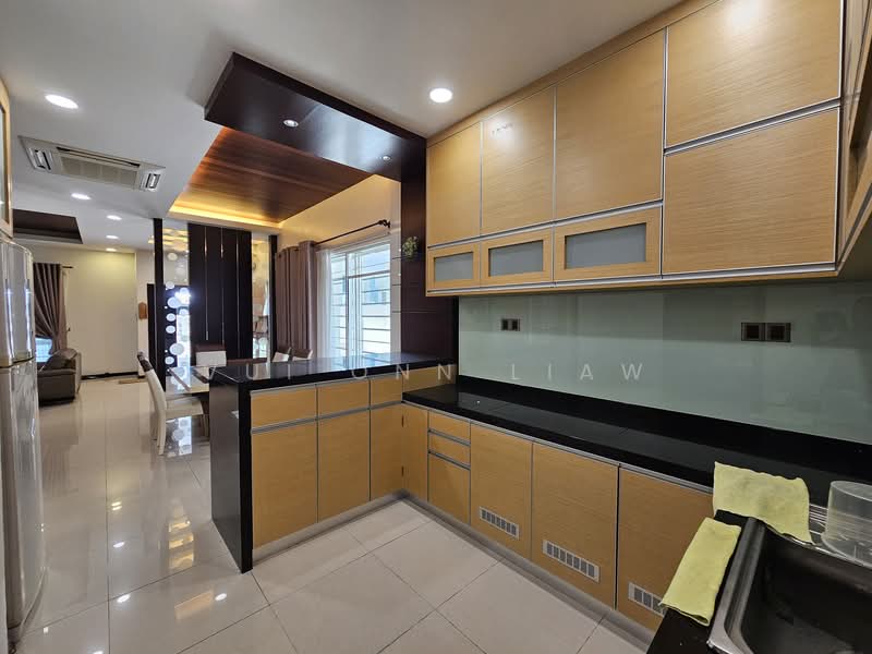 Semi-Detached House for Sale in Kota Kinabalu (Sabah) - Vui Onn Liaw - Kitchen - PropertyGuru.com.my