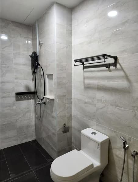 Kondominium untuk Disewa di SKS Pavillion Residences - Robbie Tan - Bathroom - PropertyGuru.com.my