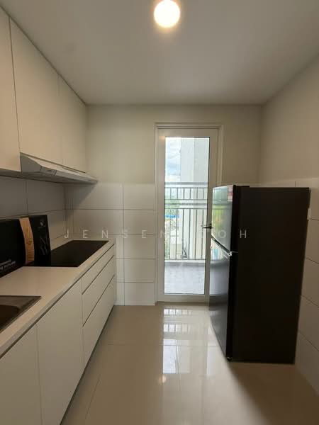 Service Residence for Rent at Vista Tiara (MBW Bay) - Jensen Goh - Kitchen - PropertyGuru.com.my