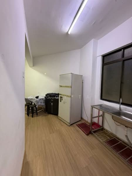 Kondominium untuk Dijual di Midlands Condo - Peggy Tan - Kitchen - PropertyGuru.com.my