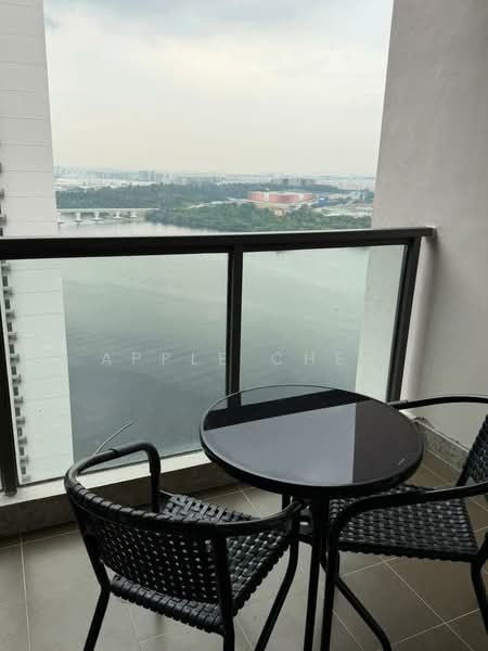 Kondominium untuk Disewa di R&F Princess Cove Phase 2-Seine Region - Apple Chey - Balcony - PropertyGuru.com.my