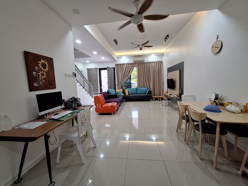 Rumah Teres 2 Tingkat untuk Dijual di Puchong (Selangor) - Shanice Low - Living Room - PropertyGuru.com.my