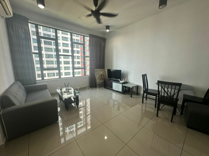 Pangsapuri untuk Disewa di Austin Regency (Pangsapuri Austin Perdana) - Puyol Chin - Living Room - PropertyGuru.com.my