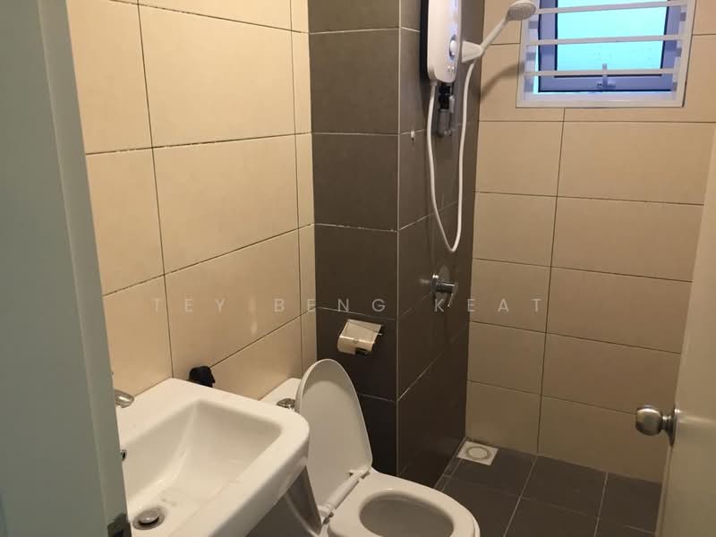 Condominium for Rent at The Holmes 1 - Tey Beng Keat - Bathroom - PropertyGuru.com.my