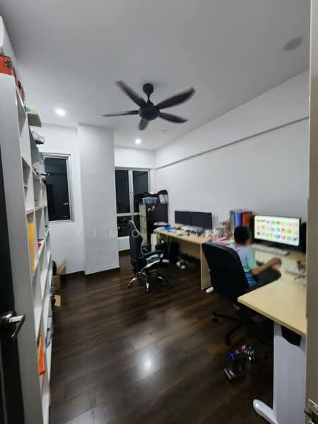 Kondominium untuk Dijual di Elit Heights @ Bayan City - Simon Ooi - Study - PropertyGuru.com.my