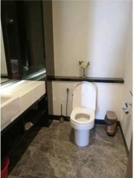 Servis Apartment untuk Disewa di Straits Residences - Xinnee . - Bathroom - PropertyGuru.com.my
