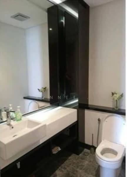 Servis Apartment untuk Disewa di Straits Residences - Xinnee . - Bathroom - PropertyGuru.com.my