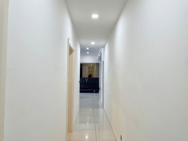 Servis Apartment untuk Disewa di M City - Penny Yong - Corridor - PropertyGuru.com.my