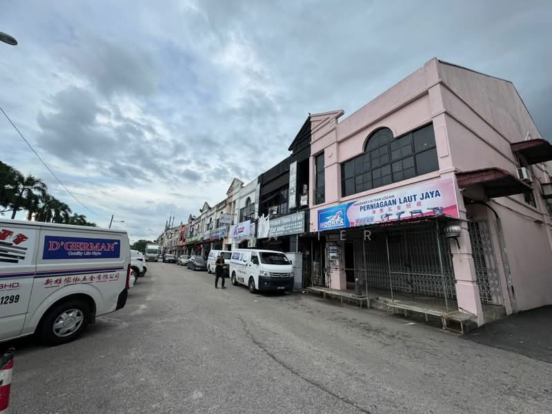 Shop for Rent in Taman Tan Sri Yaacob (Johor Bahru) - Caryn Ter - PropertyGuru.com.my