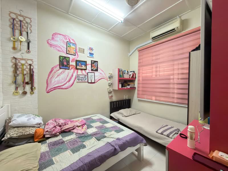 1.5-storey Terraced House for Sale in Taman Pelangi Indah (Ulu Tiram) - Reny Hee - Bedroom - PropertyGuru.com.my