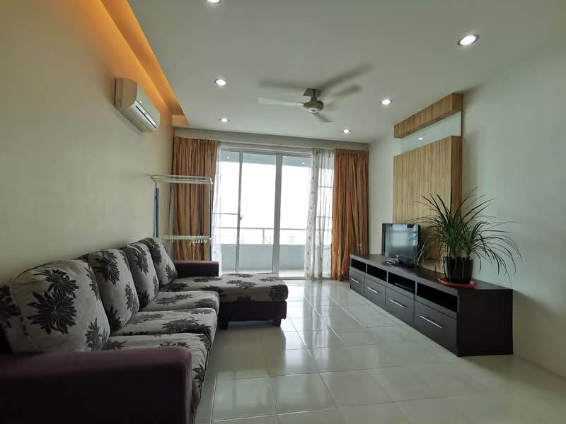 Kondominium untuk Disewa di Bayswater Resort Condominium - Xinnee . - Living Room - PropertyGuru.com.my