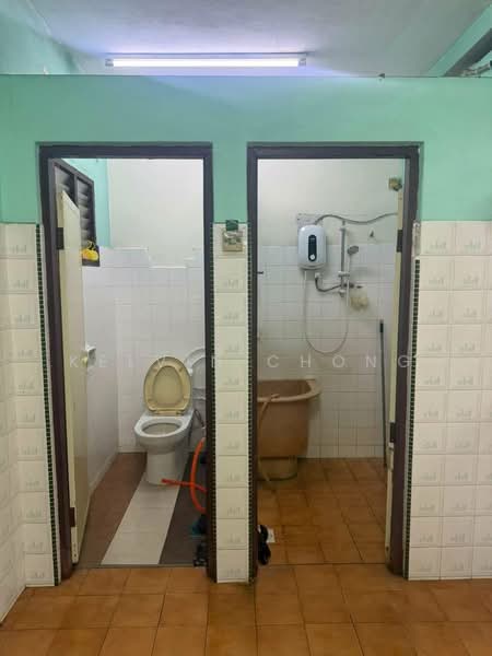 1-storey Terraced House for Rent in Taman Rasi Jaya (Menglembu) - Kelvin Chong - Bathroom - PropertyGuru.com.my