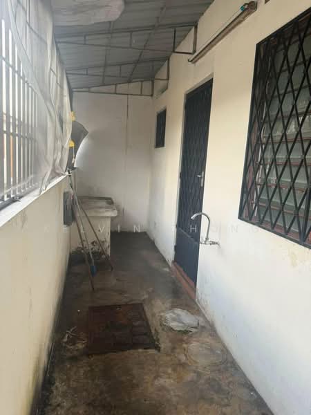 1-storey Terraced House for Rent in Taman Rasi Jaya (Menglembu) - Kelvin Chong - Exterior - PropertyGuru.com.my