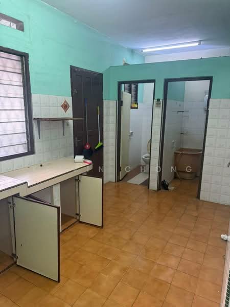 1-storey Terraced House for Rent in Taman Rasi Jaya (Menglembu) - Kelvin Chong - Kitchen - PropertyGuru.com.my