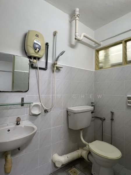 Rumah Flat untuk Disewa di Taman Pekaka - Karen Chew - PropertyGuru.com.my