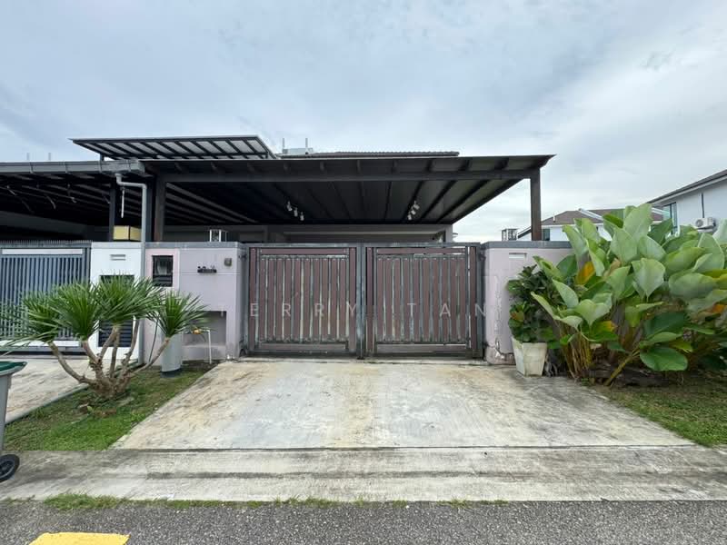 2-storey Terraced House for Sale in Johor Bahru (Johor) - Terry Tan - Exterior - PropertyGuru.com.my