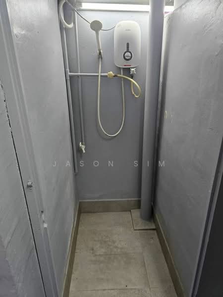 Rumah Flat untuk Dijual di Taman Cempaka - Jason Sim - Bathroom - PropertyGuru.com.my