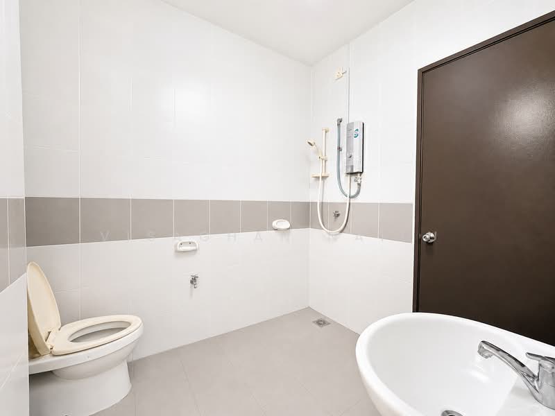 Rumah Teres 2-Tingkat untuk Dijual di Rawang (Selangor) - Visaghan Naidu - Bathroom - PropertyGuru.com.my