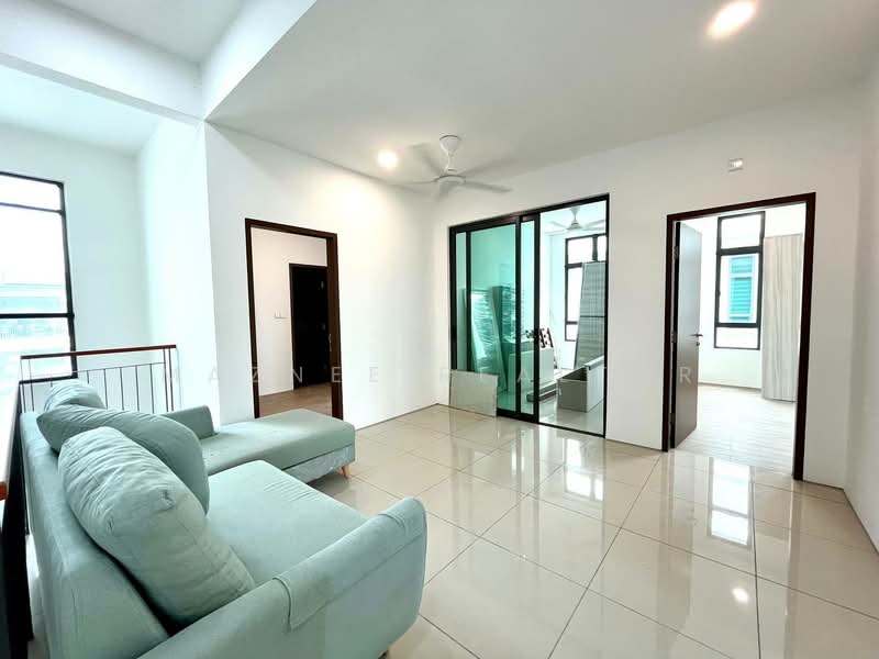 Semi-Detached House for Rent in Cyberjaya (Selangor) - Maznee Realtor - Living Room - PropertyGuru.com.my