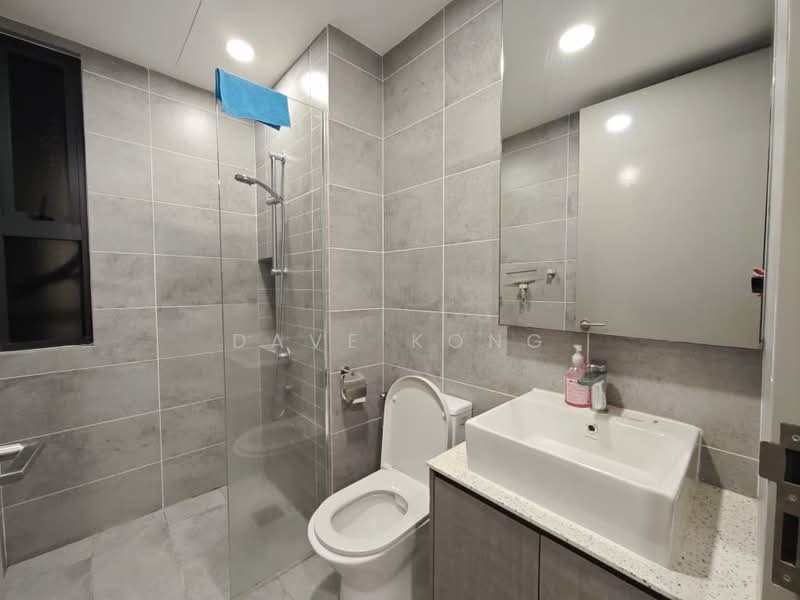 Service Residence for Rent at Millerz Square Serviced Residence - Dave Kong - Common Bathroom - PropertyGuru.com.my