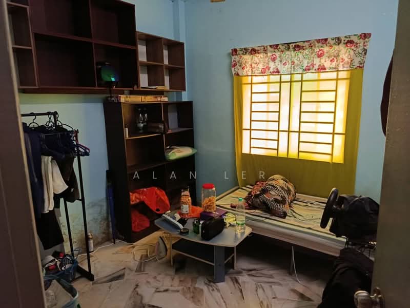 Apartment for Sale at Taman Desa Kempas - Alan Ler - Bedroom - PropertyGuru.com.my