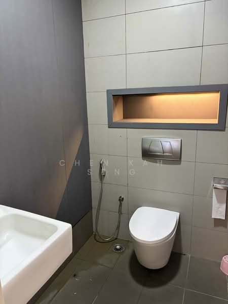 Pejabat untuk Dijual di Mid Valley City (Kuala Lumpur) - Chen Kah Seng - Bathroom - PropertyGuru.com.my