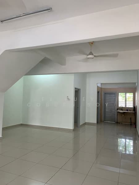 3-storey Terraced House for Rent in Taman Sri Putra 3 (Rawang) - Ee Huey Coburn Soy - PropertyGuru.com.my