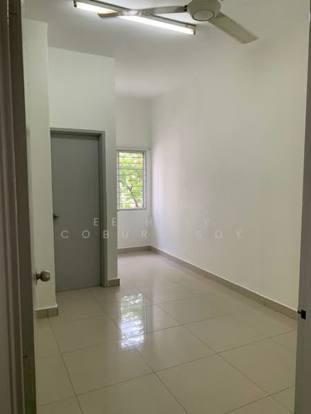 3-storey Terraced House for Rent in Taman Sri Putra 3 (Rawang) - Ee Huey Coburn Soy - PropertyGuru.com.my