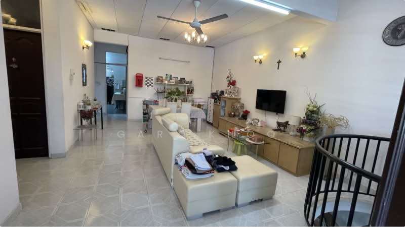 Semi-Detached House for Sale in Fettes Park (Tanjung Tokong) - Gary Khoo - Living Room - PropertyGuru.com.my