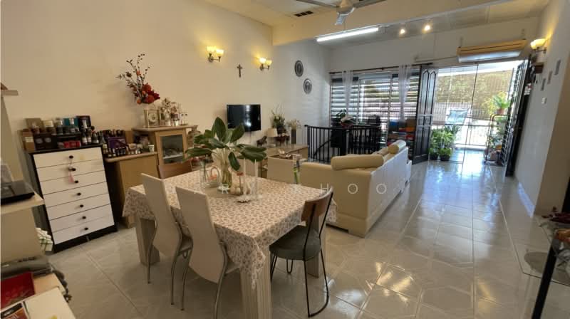 Semi-Detached House for Sale in Fettes Park (Tanjung Tokong) - Gary Khoo - Living Room - PropertyGuru.com.my