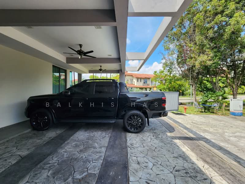 Rumah Teres 2.5 Tingkat untuk Dijual di Bukit Jelutong (Shah Alam) - Balkhis Hashim - Exterior - PropertyGuru.com.my