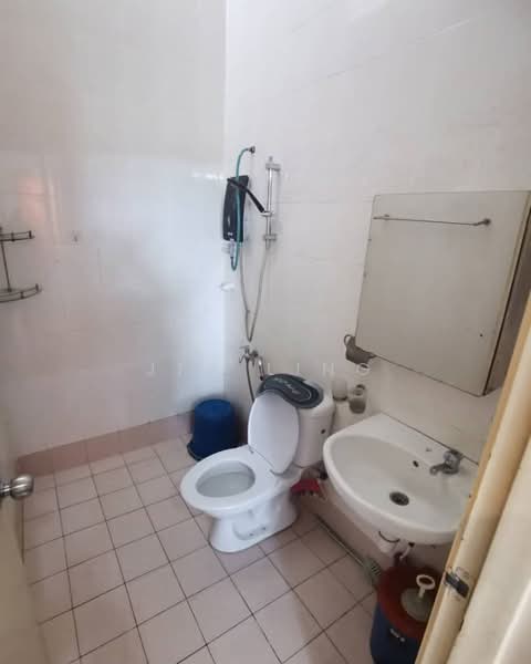 Rumah Teres 2 Tingkat untuk Dijual di Kota Kemuning (Shah Alam) - Jim Ling - Bathroom - PropertyGuru.com.my