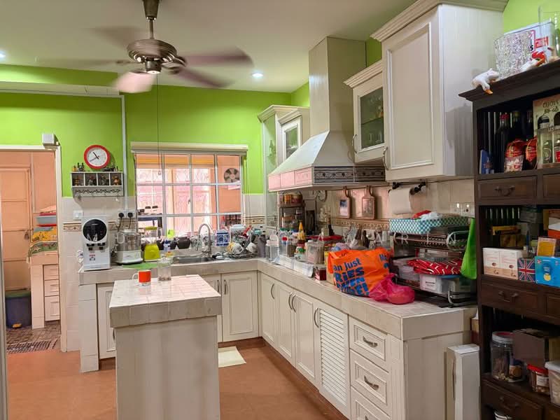2.5-storey Terraced House for Sale in Bandar Puteri Puchong (Puchong) - muharni sawarin - Kitchen - PropertyGuru.com.my