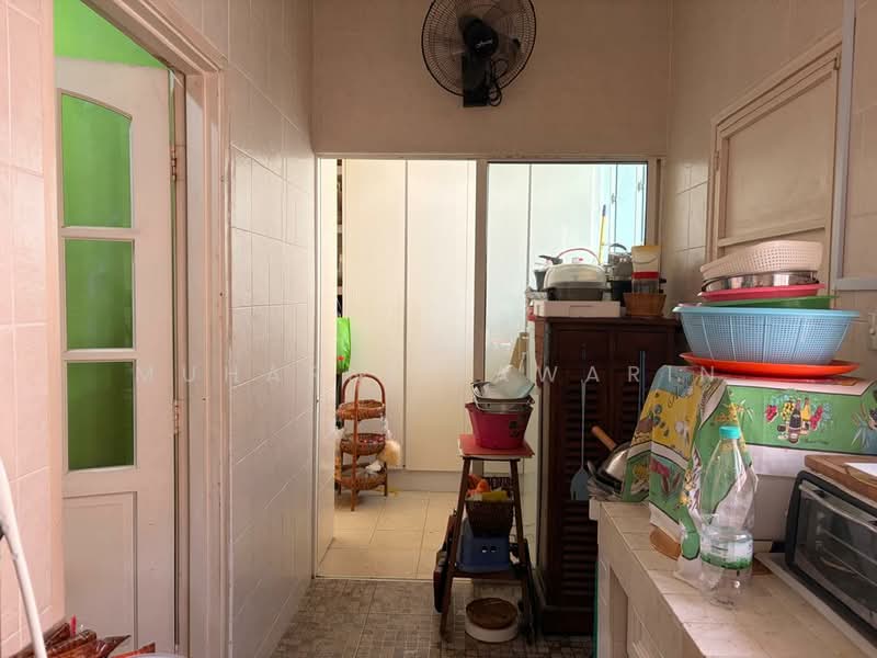 2.5-storey Terraced House for Sale in Bandar Puteri Puchong (Puchong) - muharni sawarin - Kitchen - PropertyGuru.com.my