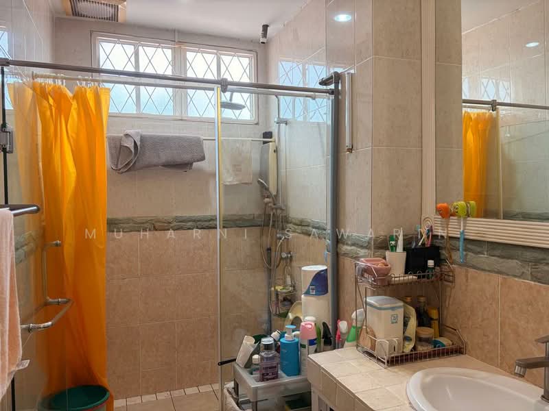 2.5-storey Terraced House for Sale in Bandar Puteri Puchong (Puchong) - muharni sawarin - Bathroom - PropertyGuru.com.my