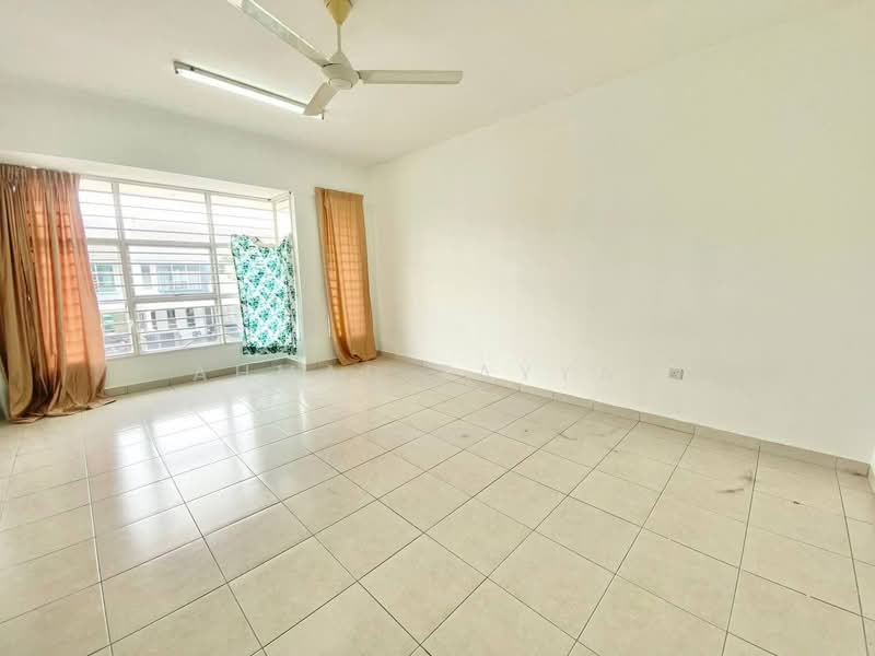 Rumah Teres 2 Tingkat untuk Disewa di Kajang (Selangor) - Ahmad Fayyad - Living Room - PropertyGuru.com.my