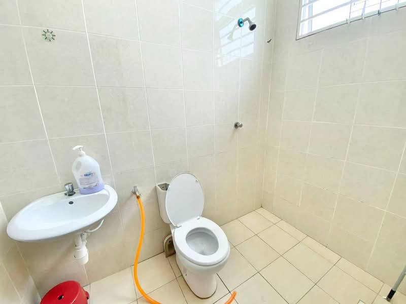 Rumah Teres 2 Tingkat untuk Disewa di Kajang (Selangor) - Ahmad Fayyad - Bathroom - PropertyGuru.com.my